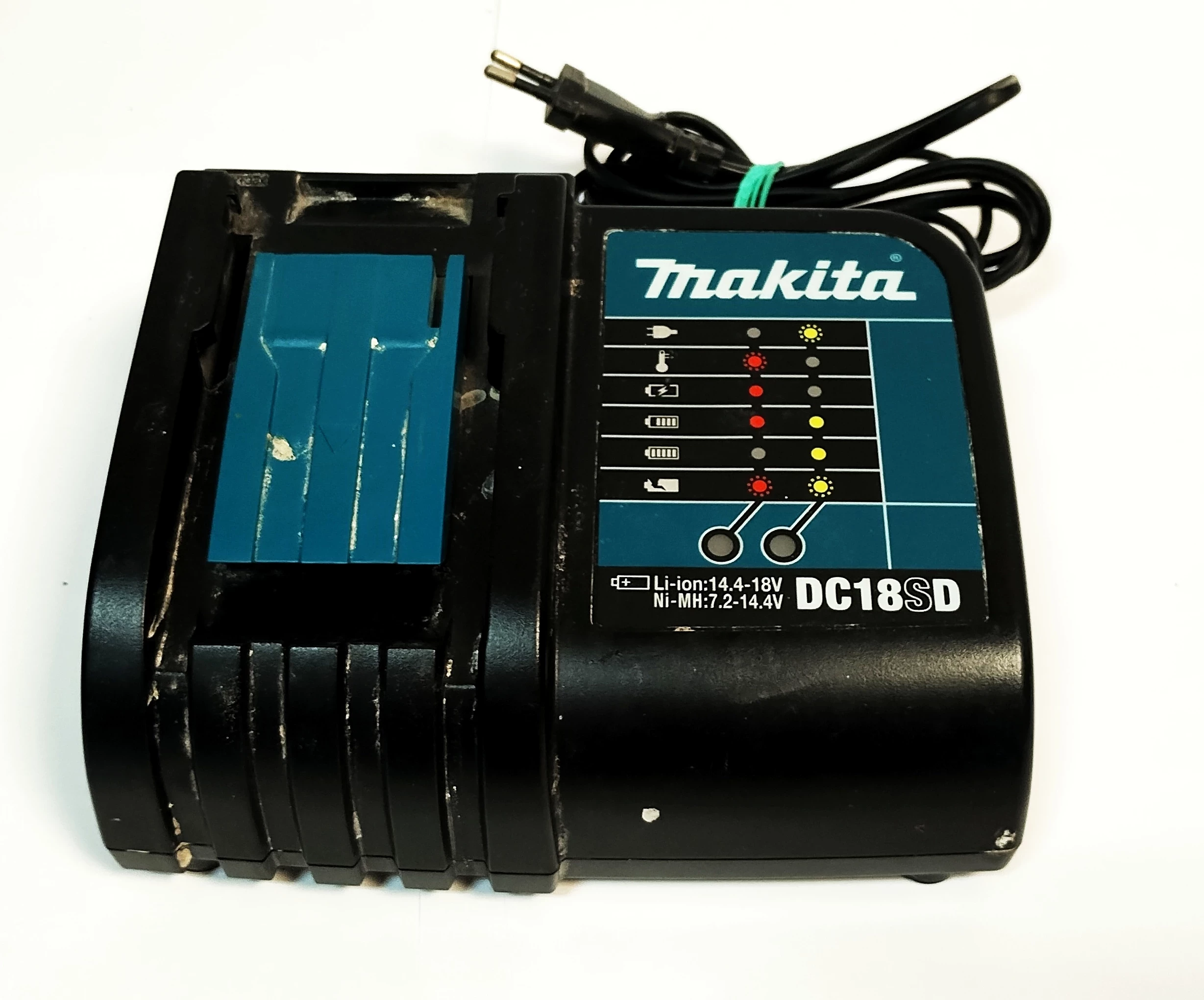 ladowarka-makita-dc18sd-z-akumulatorem-makita-bl1830b-ean-gtin-088381345811