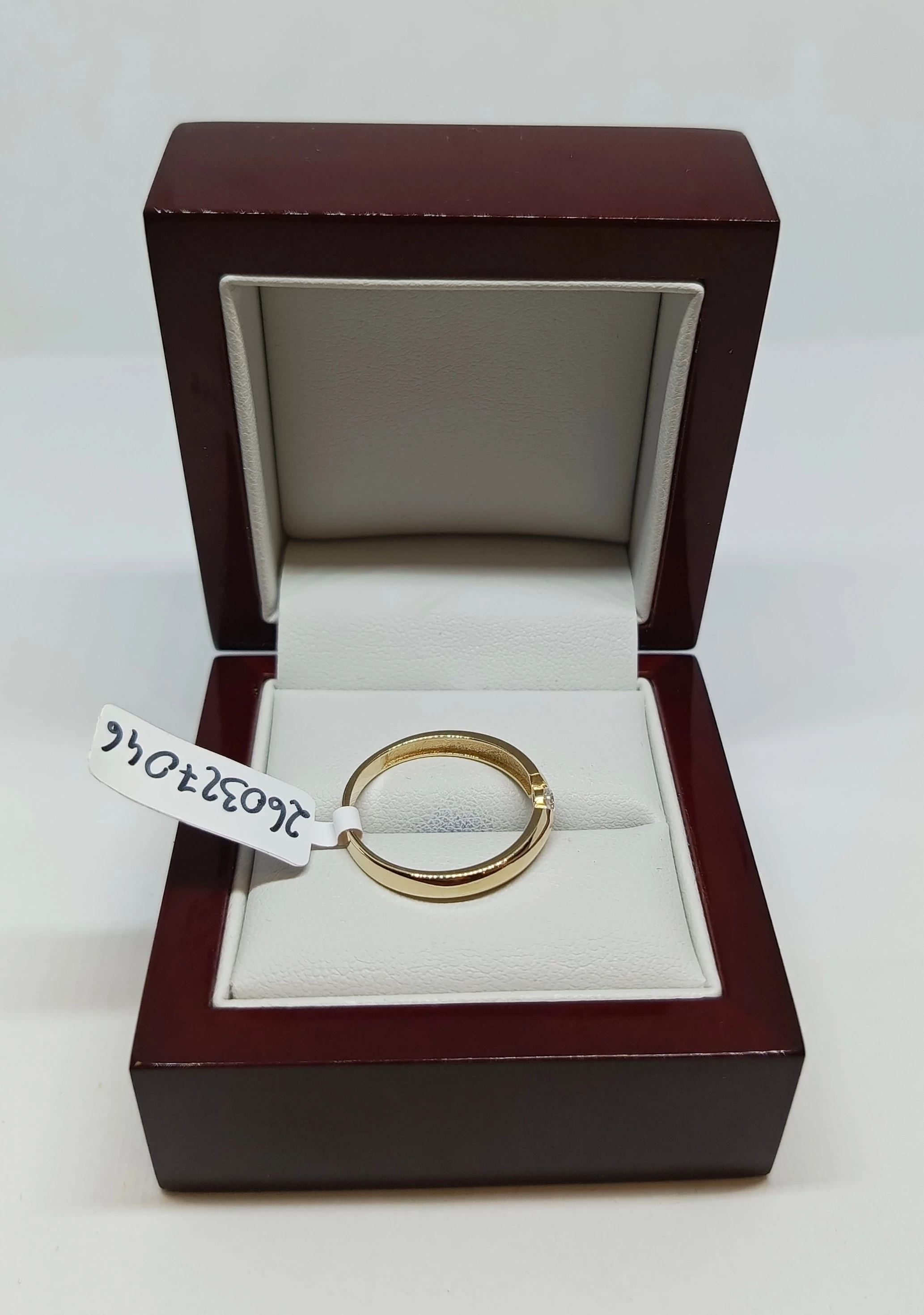 nienoszony-zloty-pierscionek-167-g-585-ean-gtin-0123456789