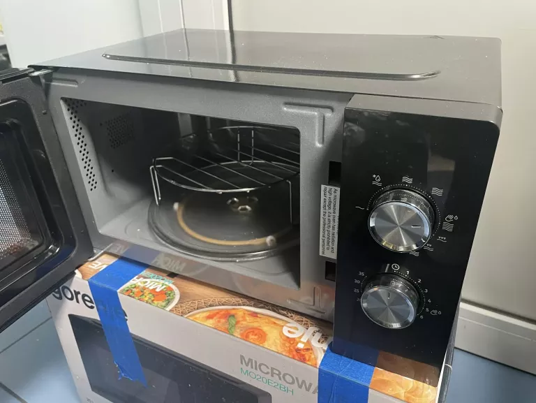 kuchenka-mikrofalowa-gorenje-mo20e2bh-moc-mikrofal-800