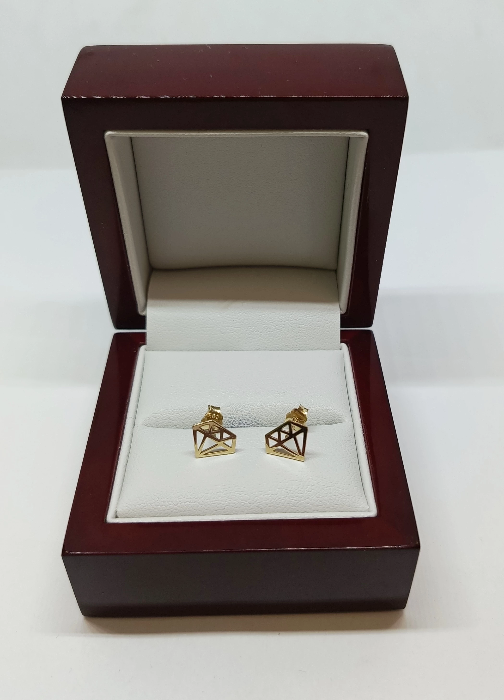 nienoszone-zlote-kolczyki-075-g-585-rodzaj-2205-2