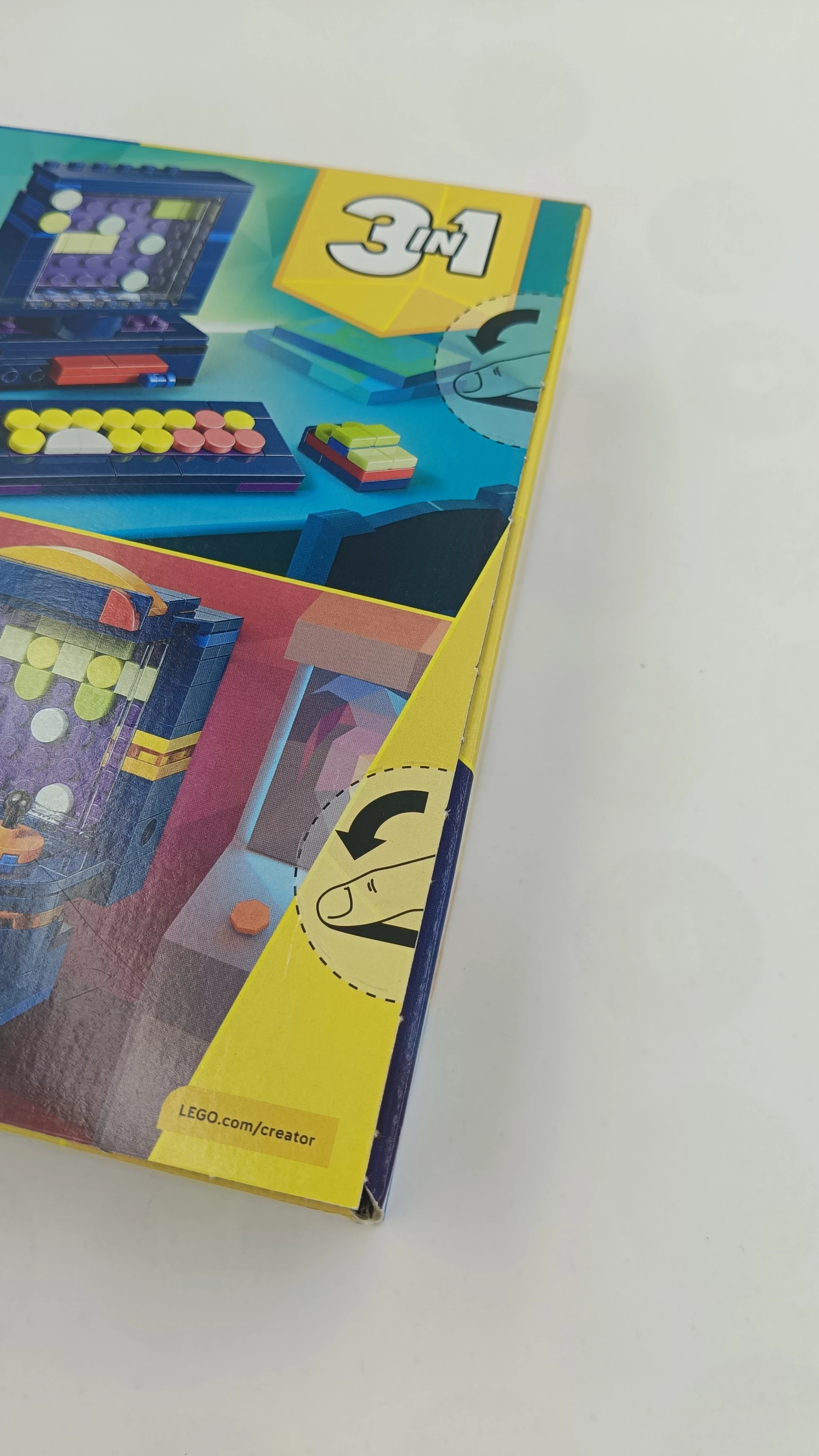 lego-creator-konsola-do-gry-retro-wiek-dziecka-3475-70