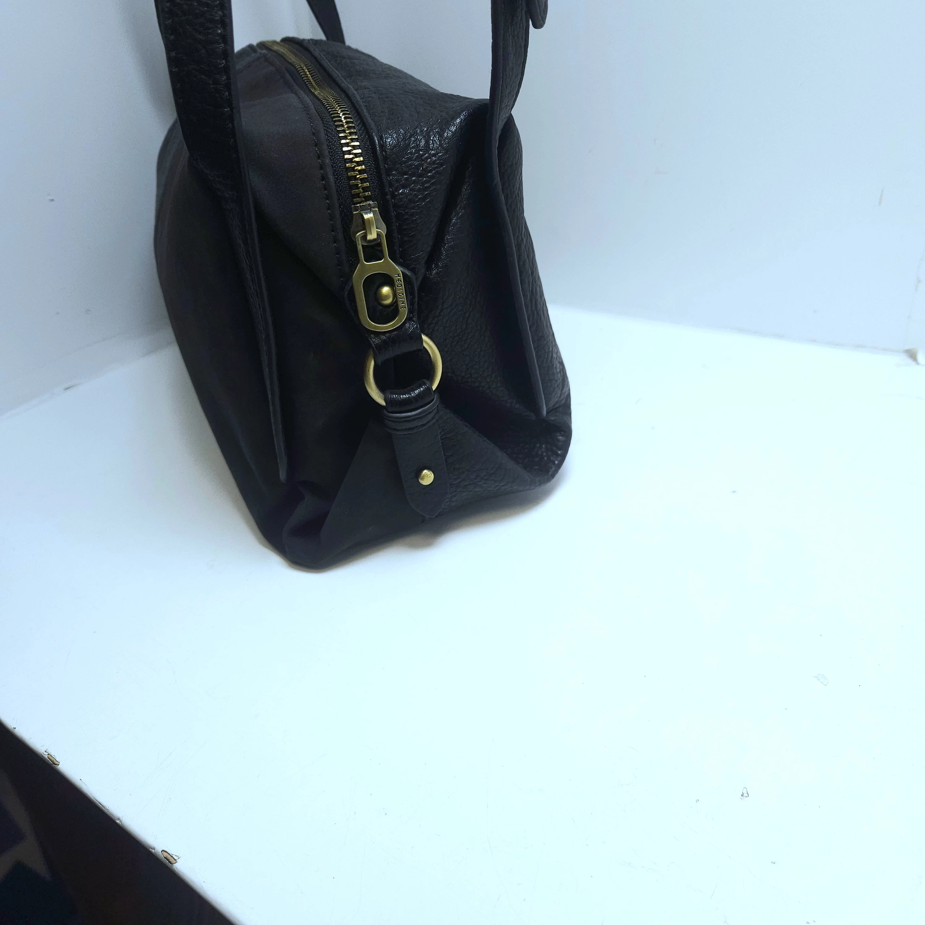 torebka-damskia-medicine-z-kwiatowym-wzorem-material-dominujacy-203885-218281