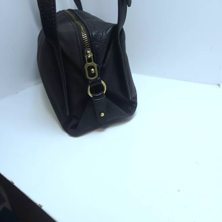 torebka-damskia-medicine-z-kwiatowym-wzorem-material-dominujacy-203885-218281