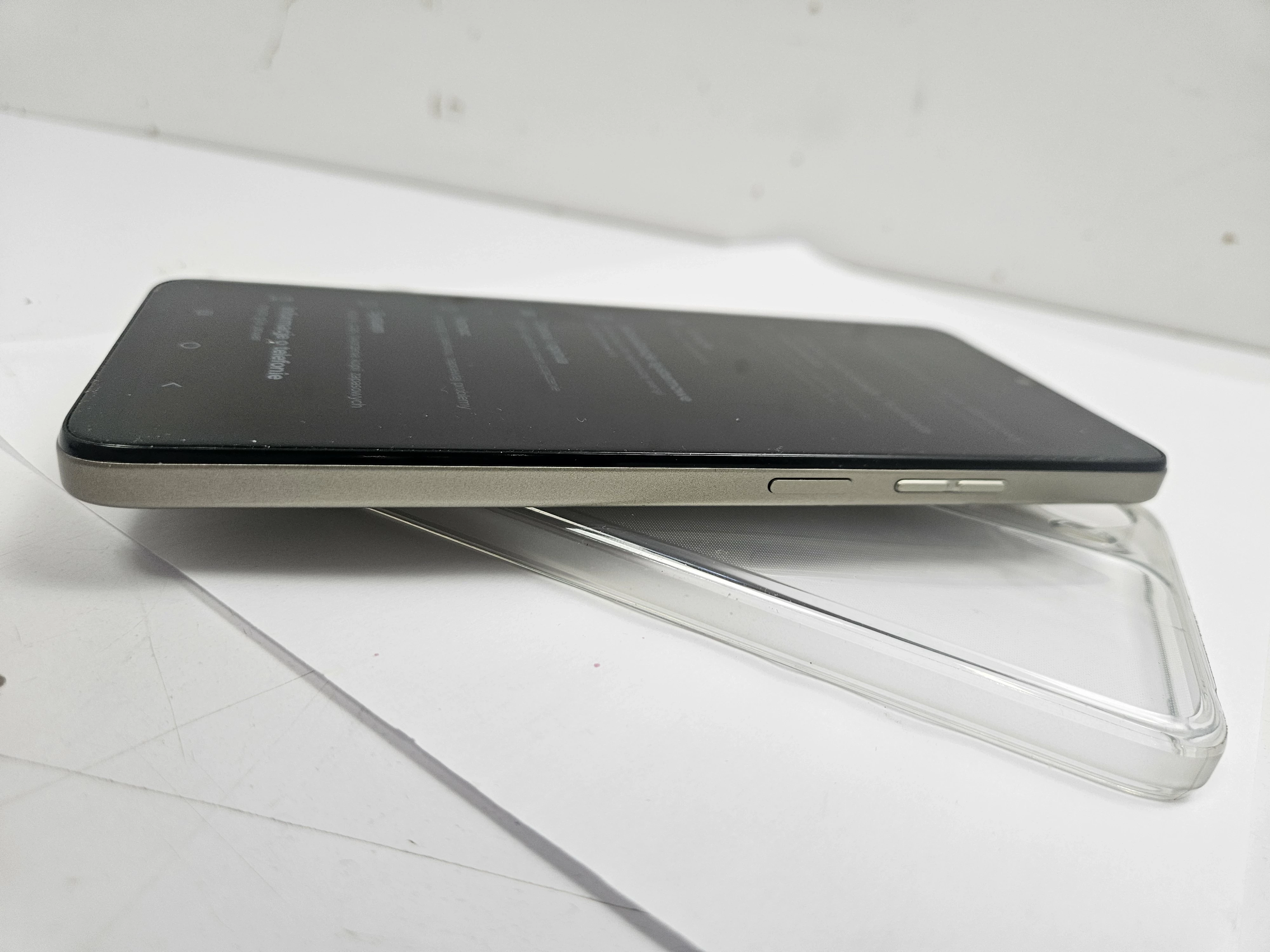 telefon-motorola-moto-g06-power-4-gb-64-gb-przekatna-ekranu-688