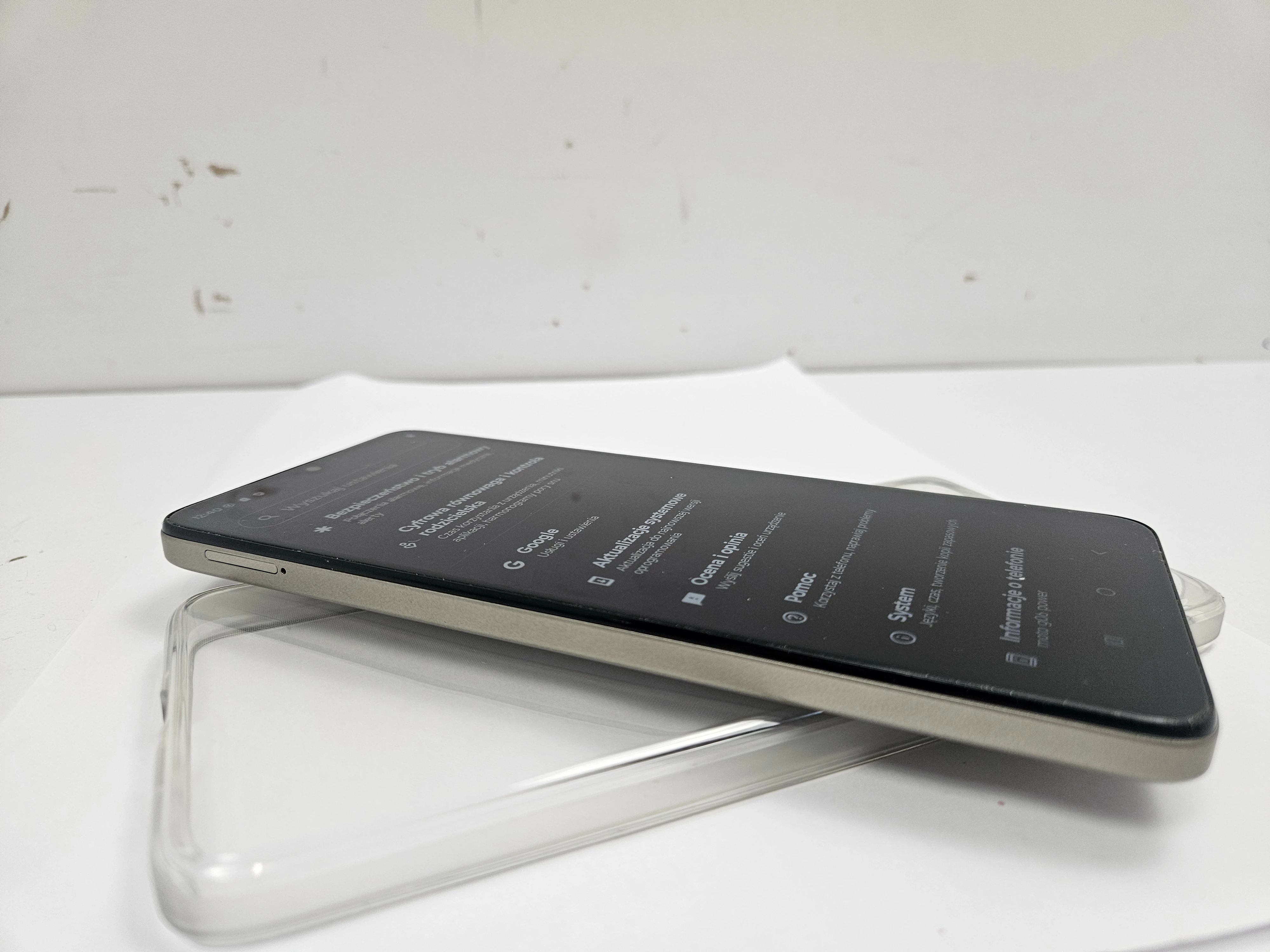 telefon-motorola-moto-g06-power-4-gb-64-gb-wbudowana-pamiec-202869-214193