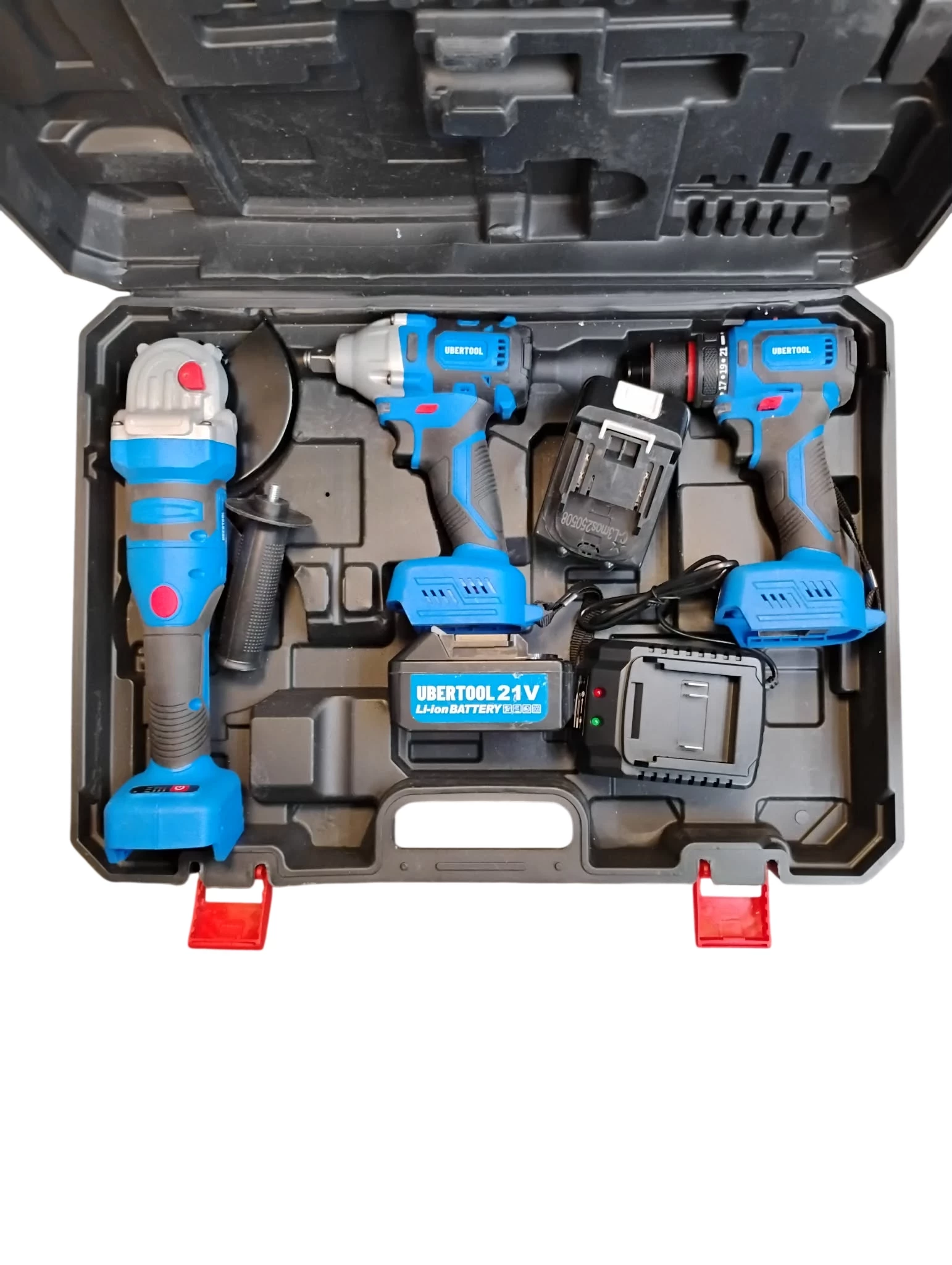 zestaw-elektronarzedzi-ubertool-aku-z-walizka-wyszynskiego-54-piekary-spj