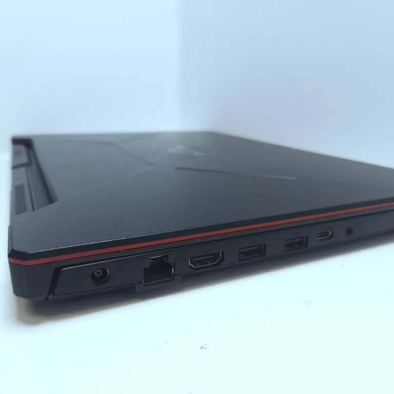 laptop-asus-tuf-gaming-f15-gtx-1650-16512-gb-i5-10300h-przekatna-ekranu-1560