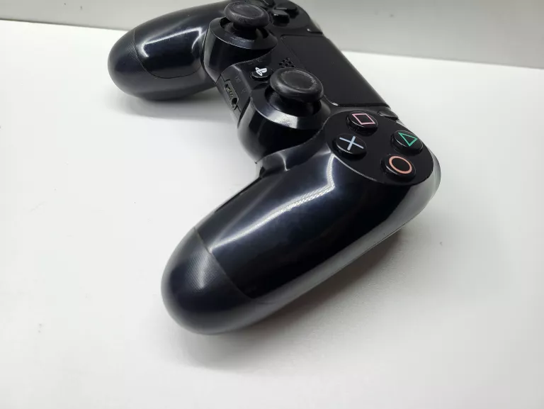 pad-do-ps4-czarny-kod-producenta-cuh-zct2e