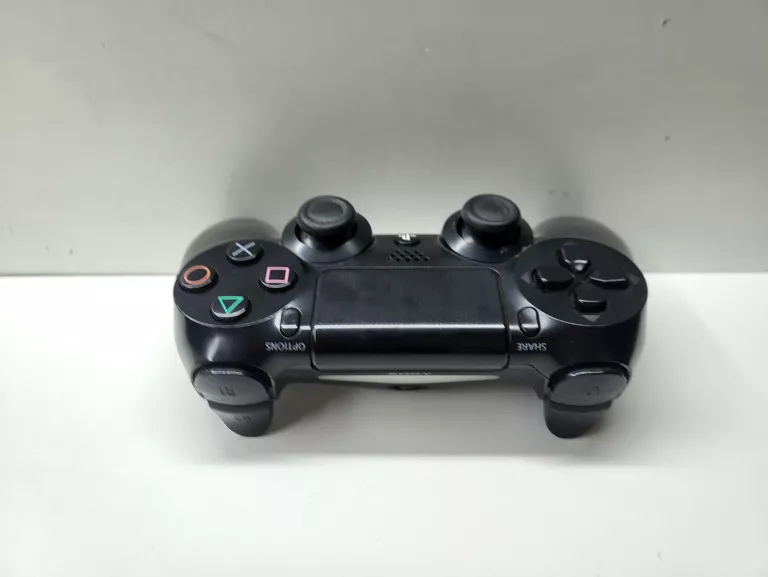 pad-do-ps4-czarny-pochodzenie-210658-243450