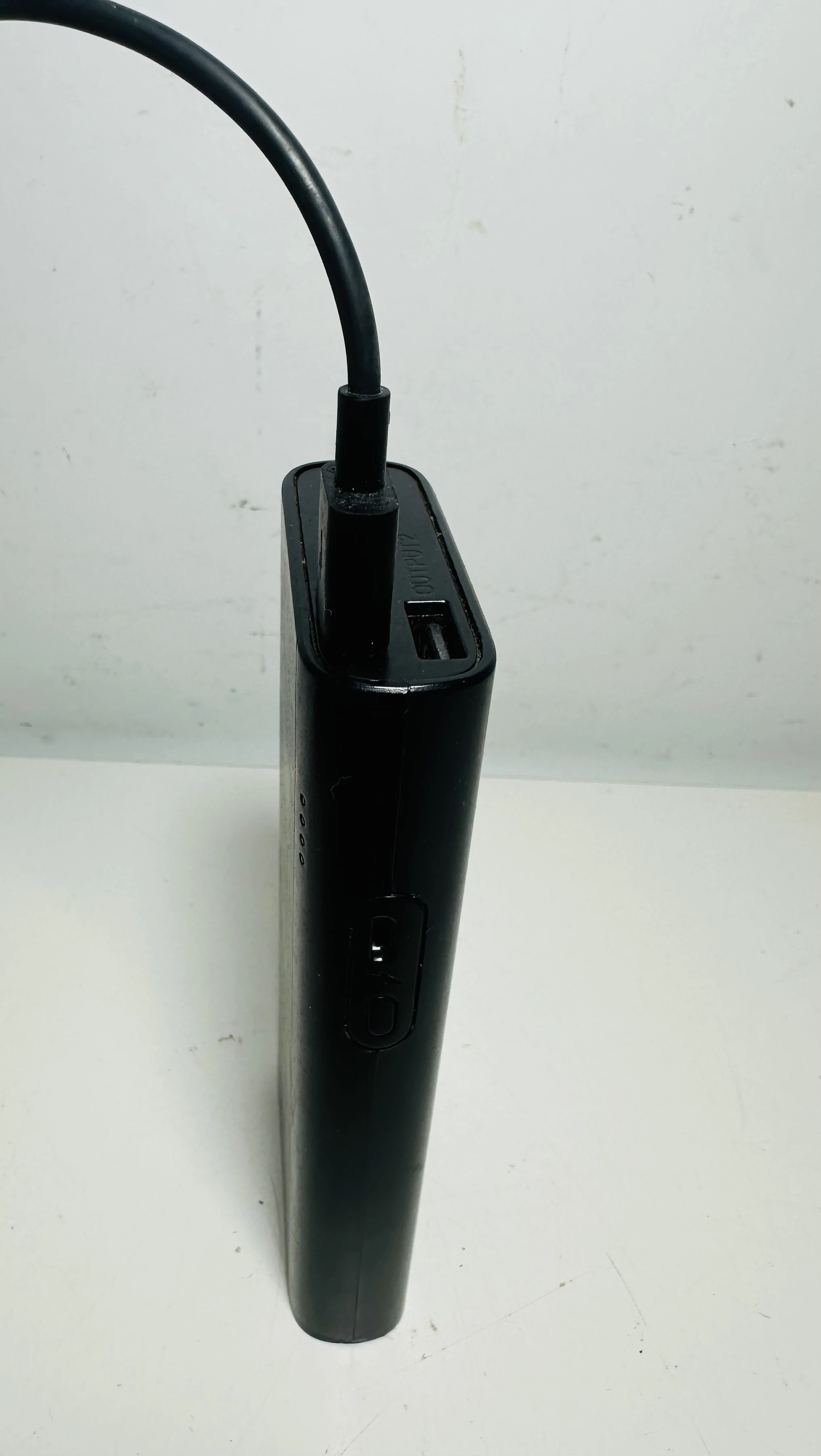 powerbank-acme-10000mah-czarny-stan-11323-2