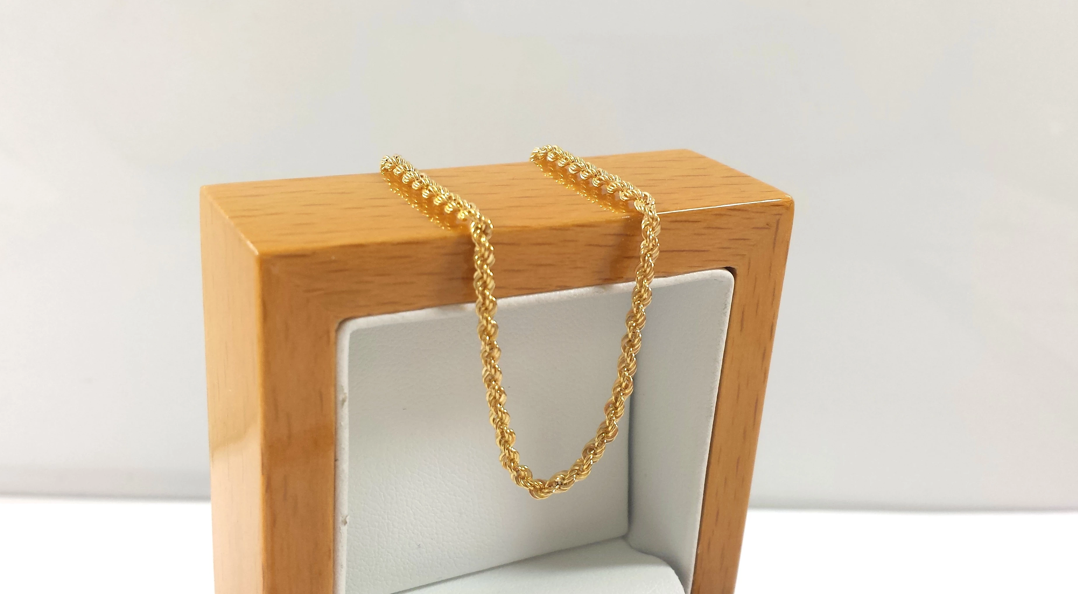 nienoszona-zlota-bransoletka-kordel-093g-375-motyw-129129-246990