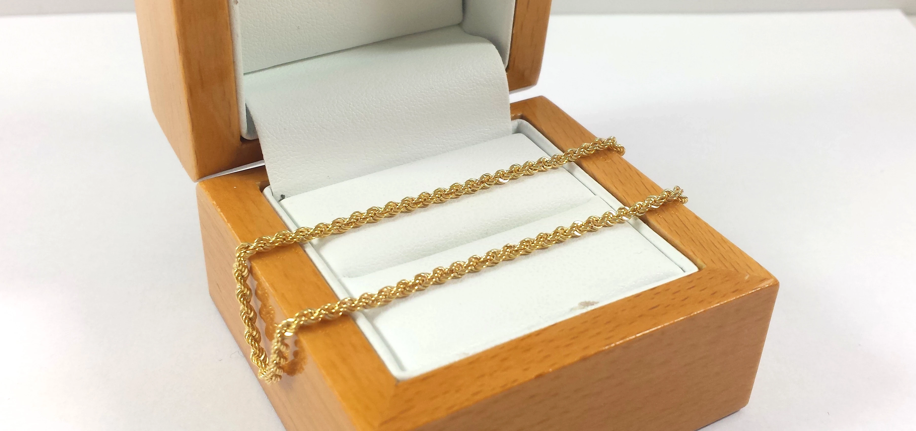 nienoszona-zlota-bransoletka-kordel-093g-375-dlugosc-calkowita-1900