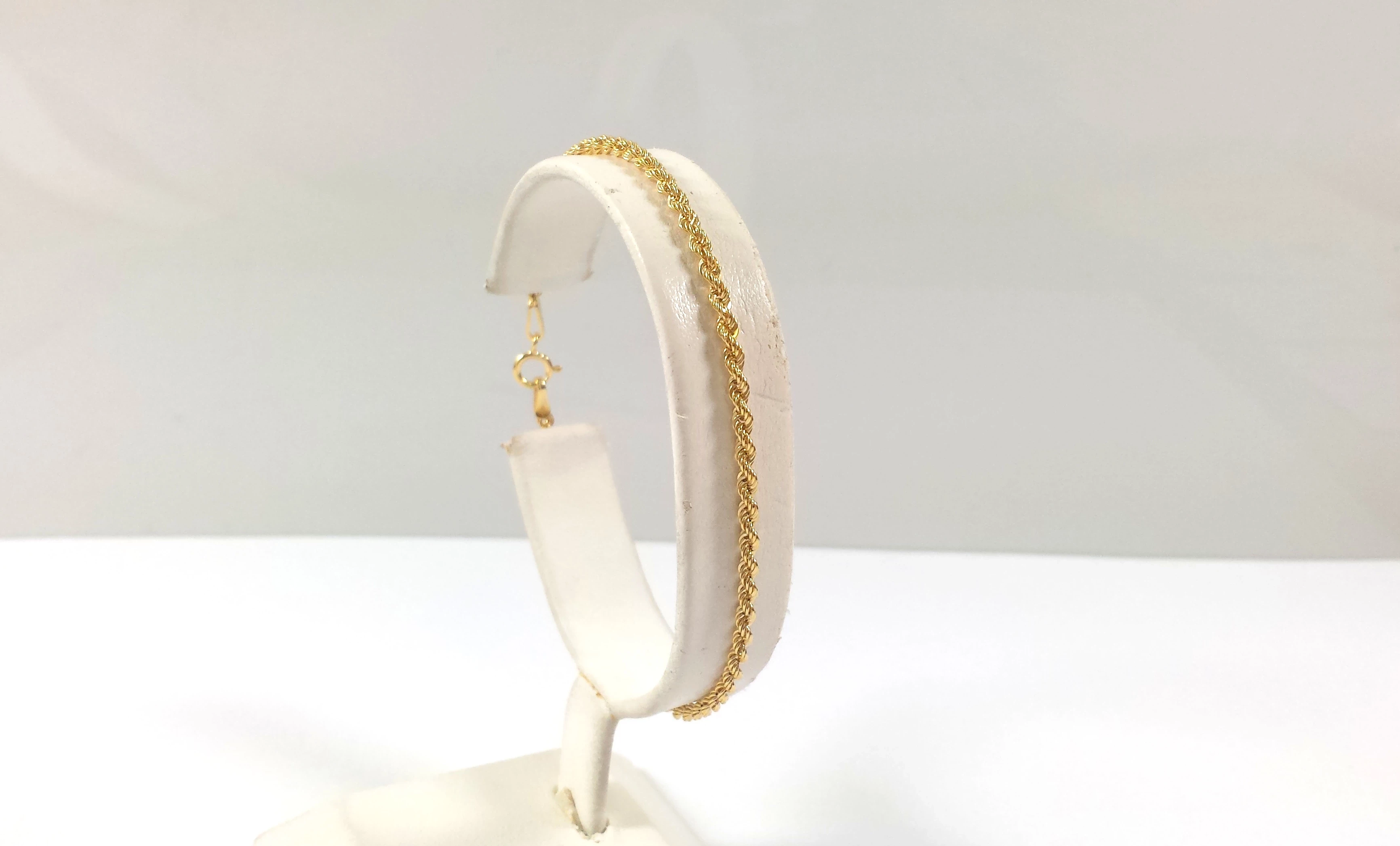 nienoszona-zlota-bransoletka-kordel-093g-375-kamien-17088-524288