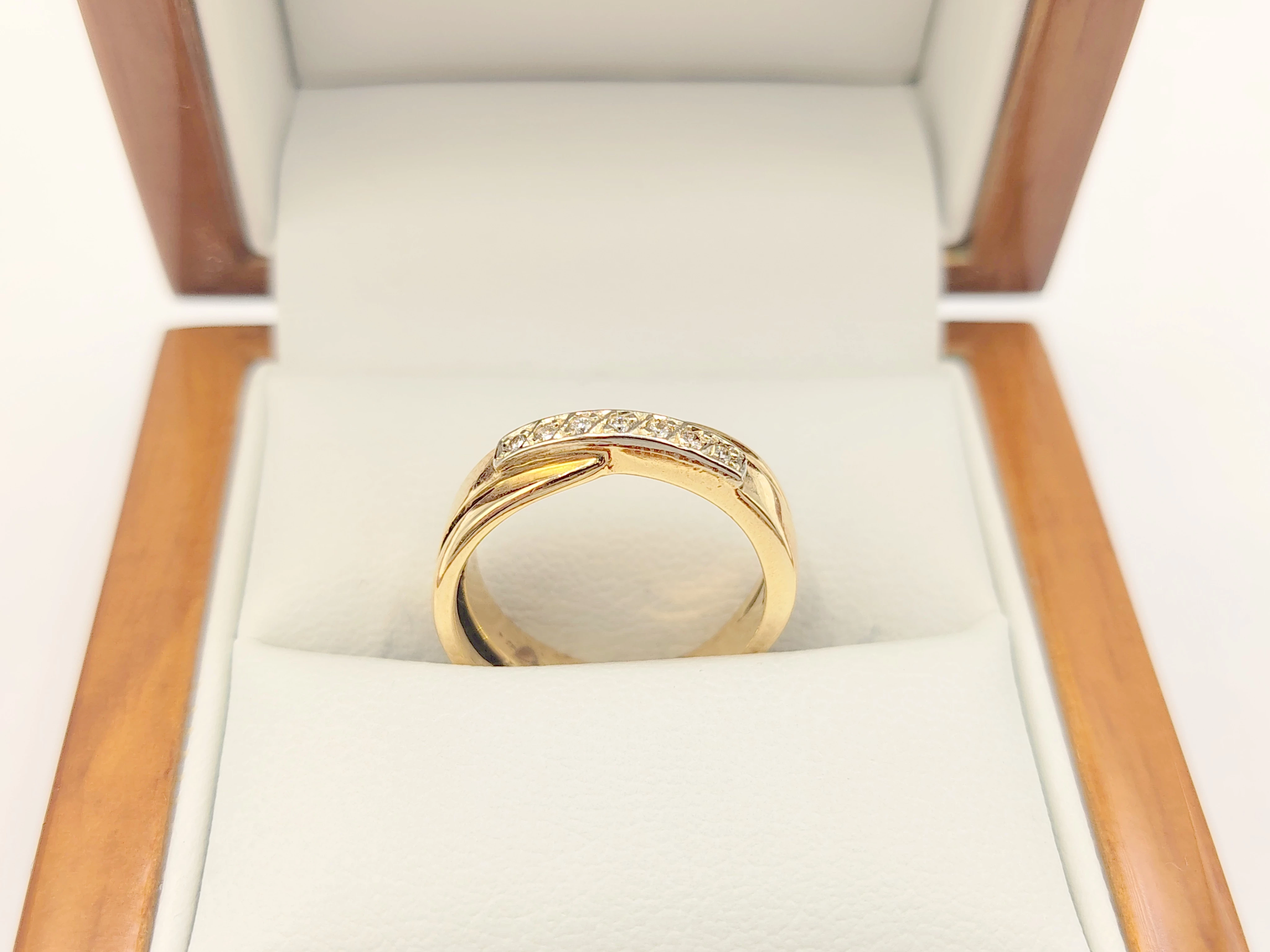 zloty-pierscionek-z-brylantami-006ct-585-468g-r11-kolor-249512-1647429