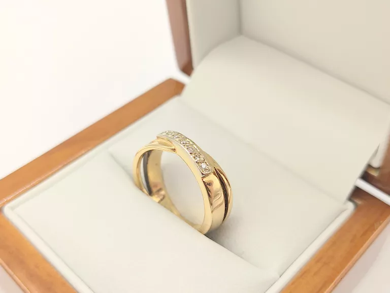 zloty-pierscionek-z-brylantami-006ct-585-468g-r11-plec-15851-1