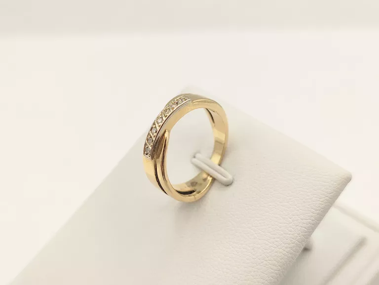 zloty-pierscionek-z-brylantami-006ct-585-468g-r11-marka-248811-958954