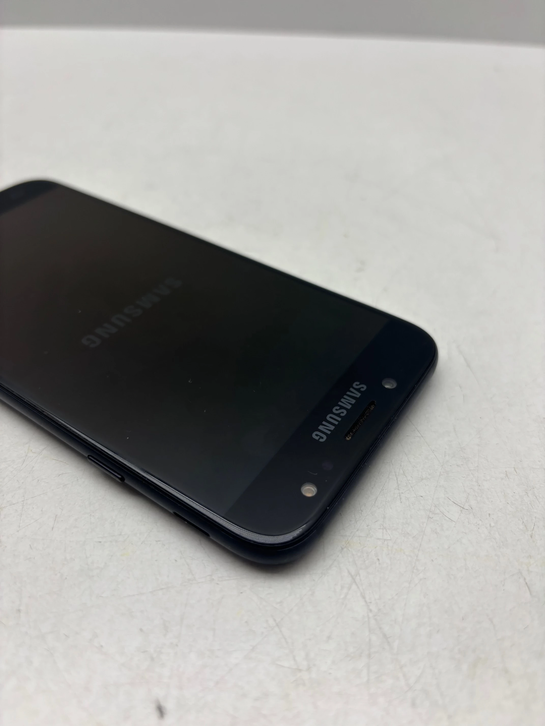 telefon-samsung-galaxy-j7-stan-11323-2