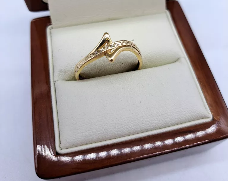 wyrob-jubilerski-uzywany-zloty-pierscionek-585-179g-stan-11323-2