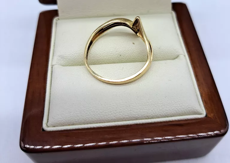 wyrob-jubilerski-uzywany-zloty-pierscionek-585-179g-kamien-17088-524288