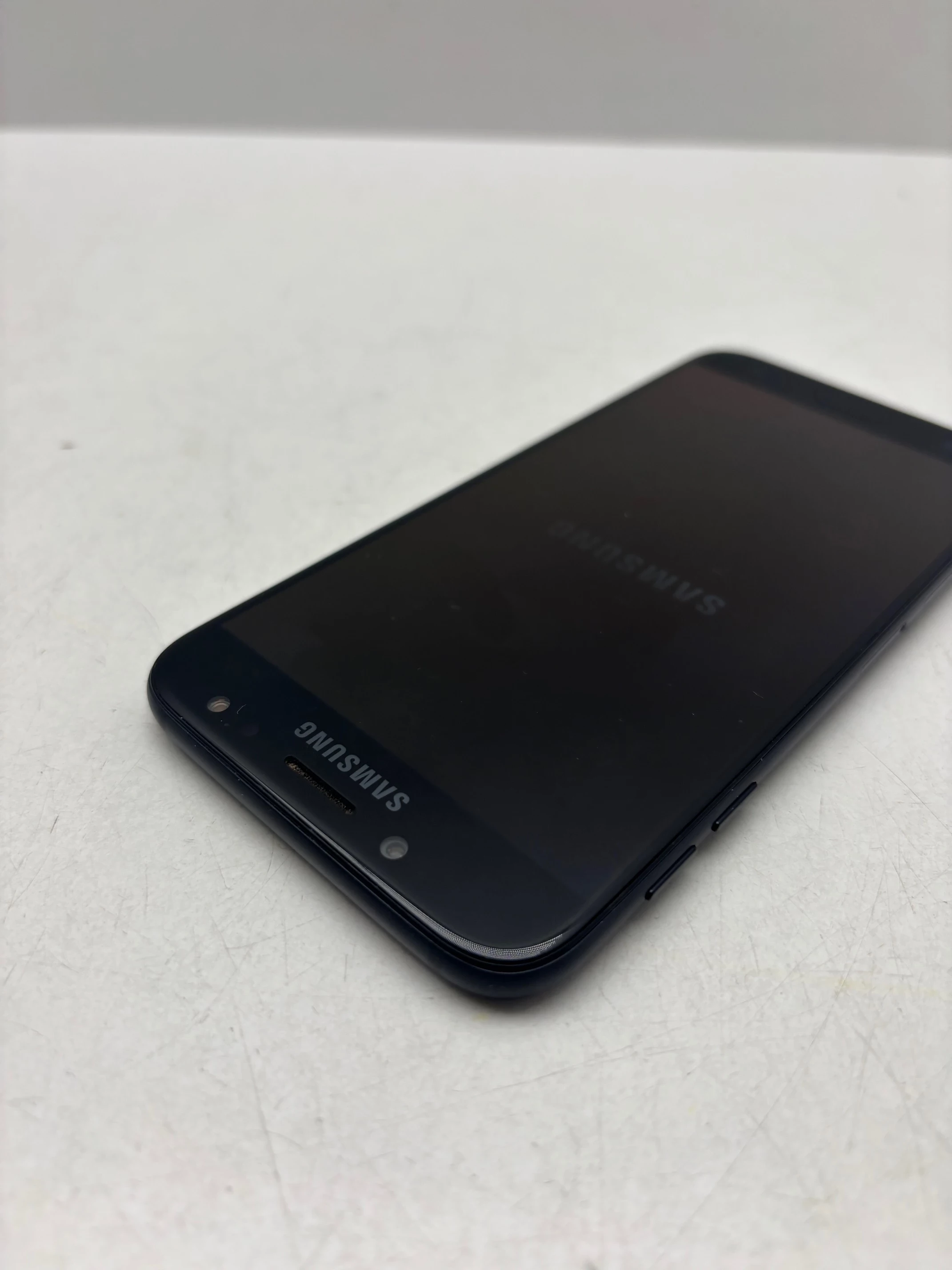 telefon-samsung-galaxy-j7-kod-producenta-sm-j730fzkdxeo