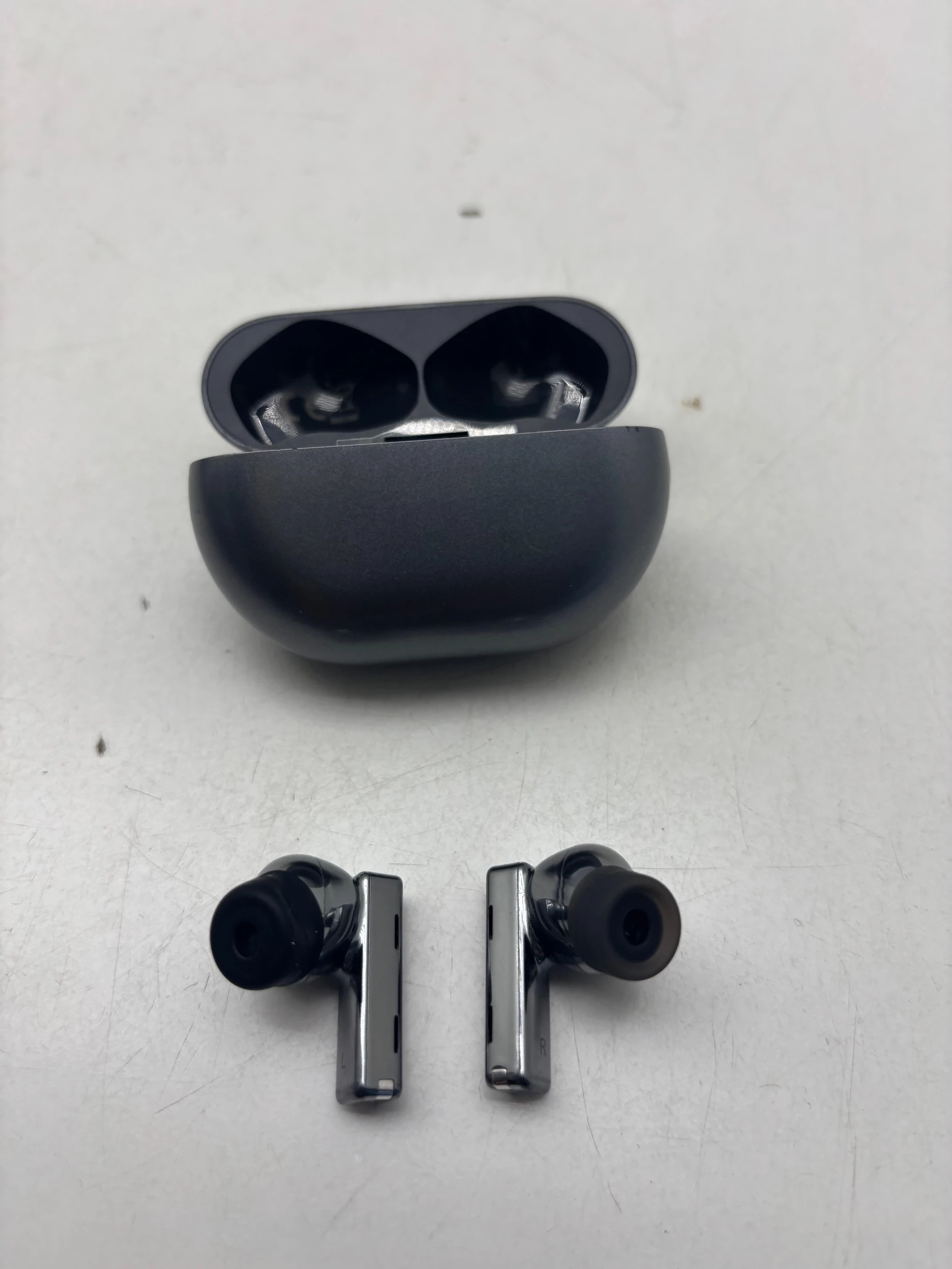 sluchawki-huawei-freebuds-pro-kolor-dominujacy-129357-3