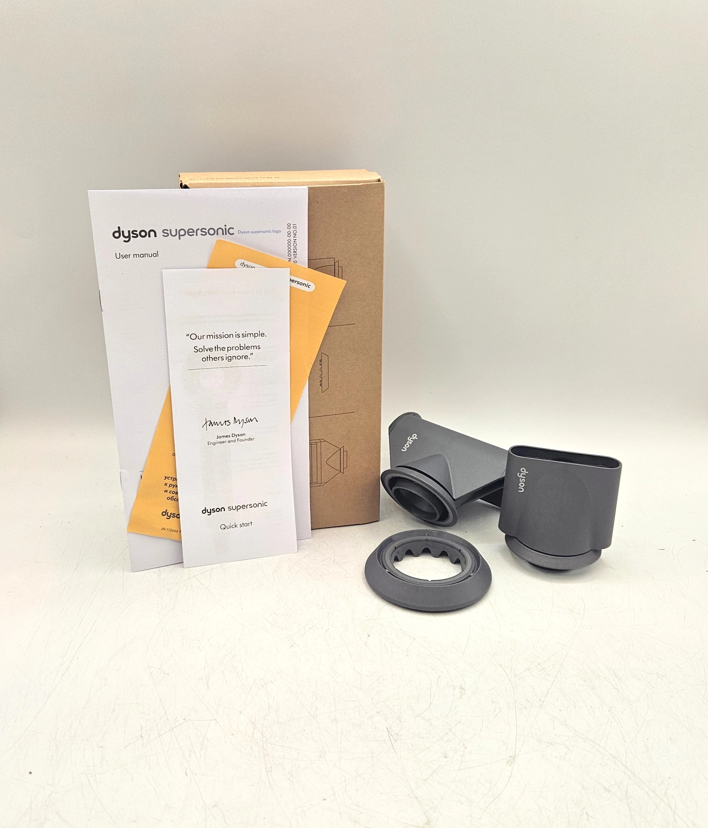 suszarka-do-wlosow-dyson-supersonic-hd08-srebrnyfuksja-marka-248811-950294