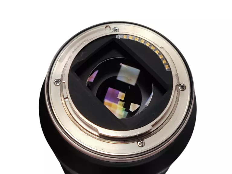 obiektyw-tamron-17-70mm-f28-di-iii-a-vc-rxd-sony-e-minimalny-dystans-ostrzenia-19