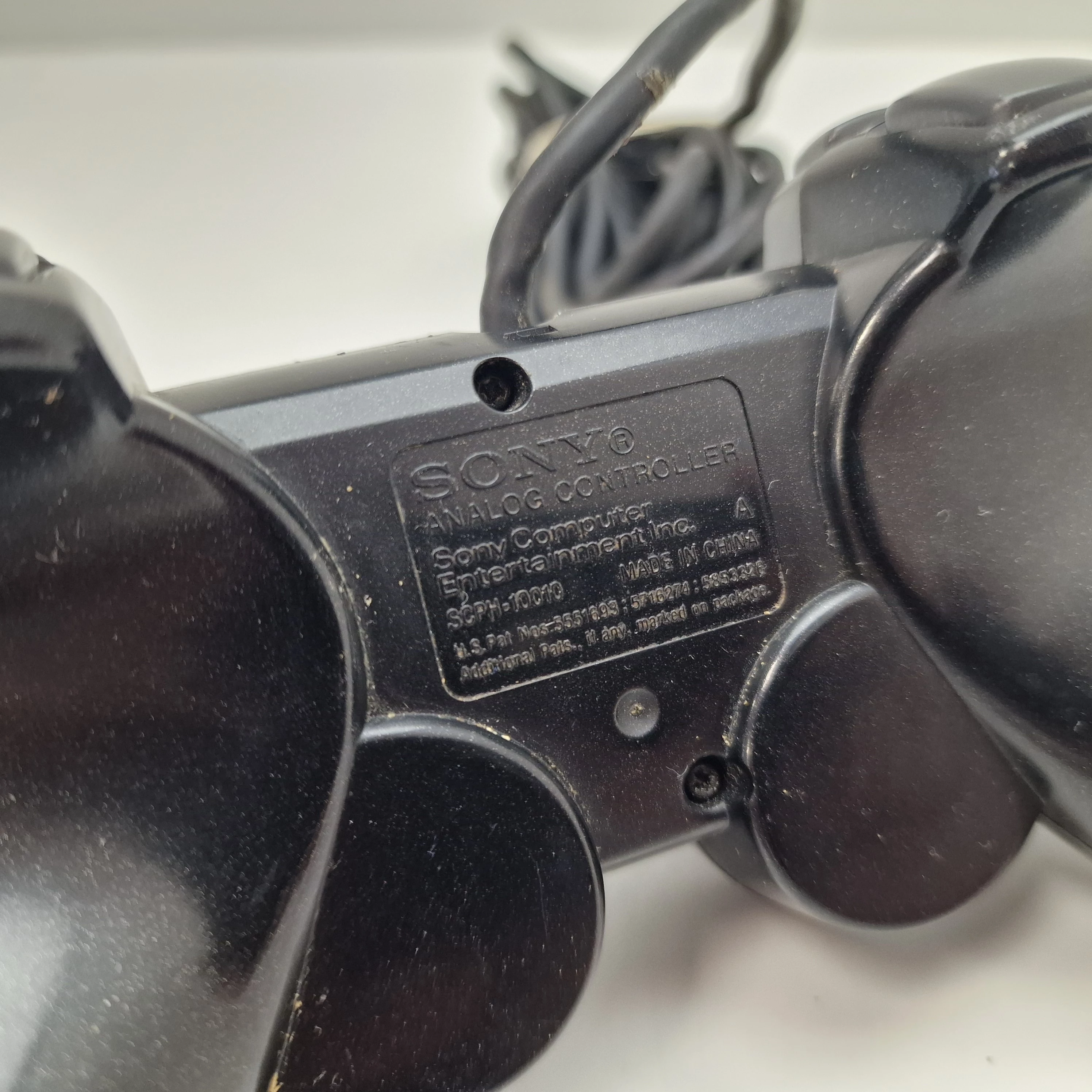 pad-sony-playstation-2-czarny-waga-produktu-z-opakowaniem-jednostkowym-0200