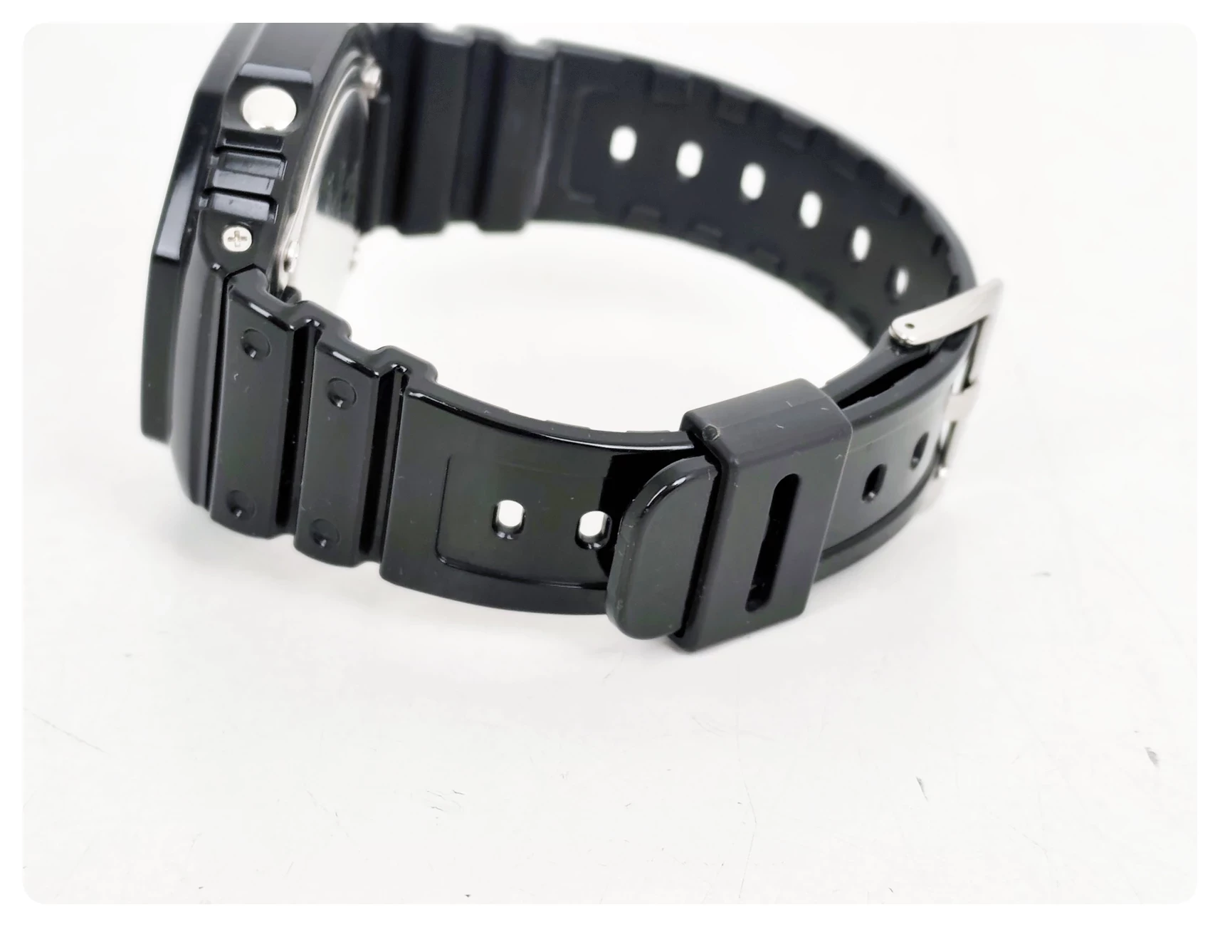 zegarek-casio-g-shock-5611-ga-2100gb-material-paska-129219-10