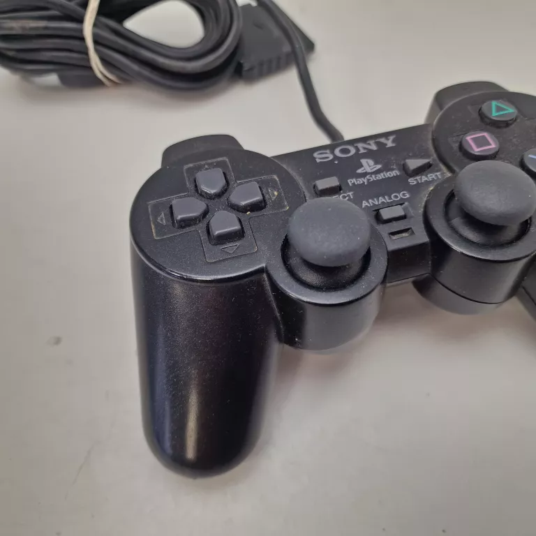 pad-sony-playstation-2-czarny-ean-gtin-4027301165029