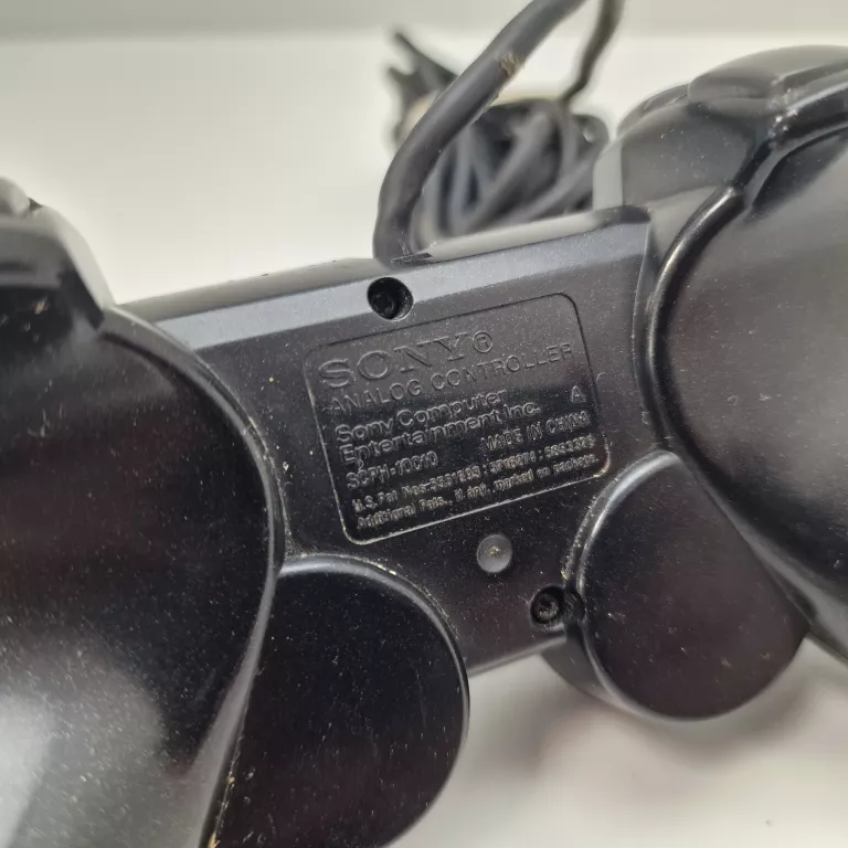 pad-sony-playstation-2-czarny-waga-produktu-z-opakowaniem-jednostkowym-0200