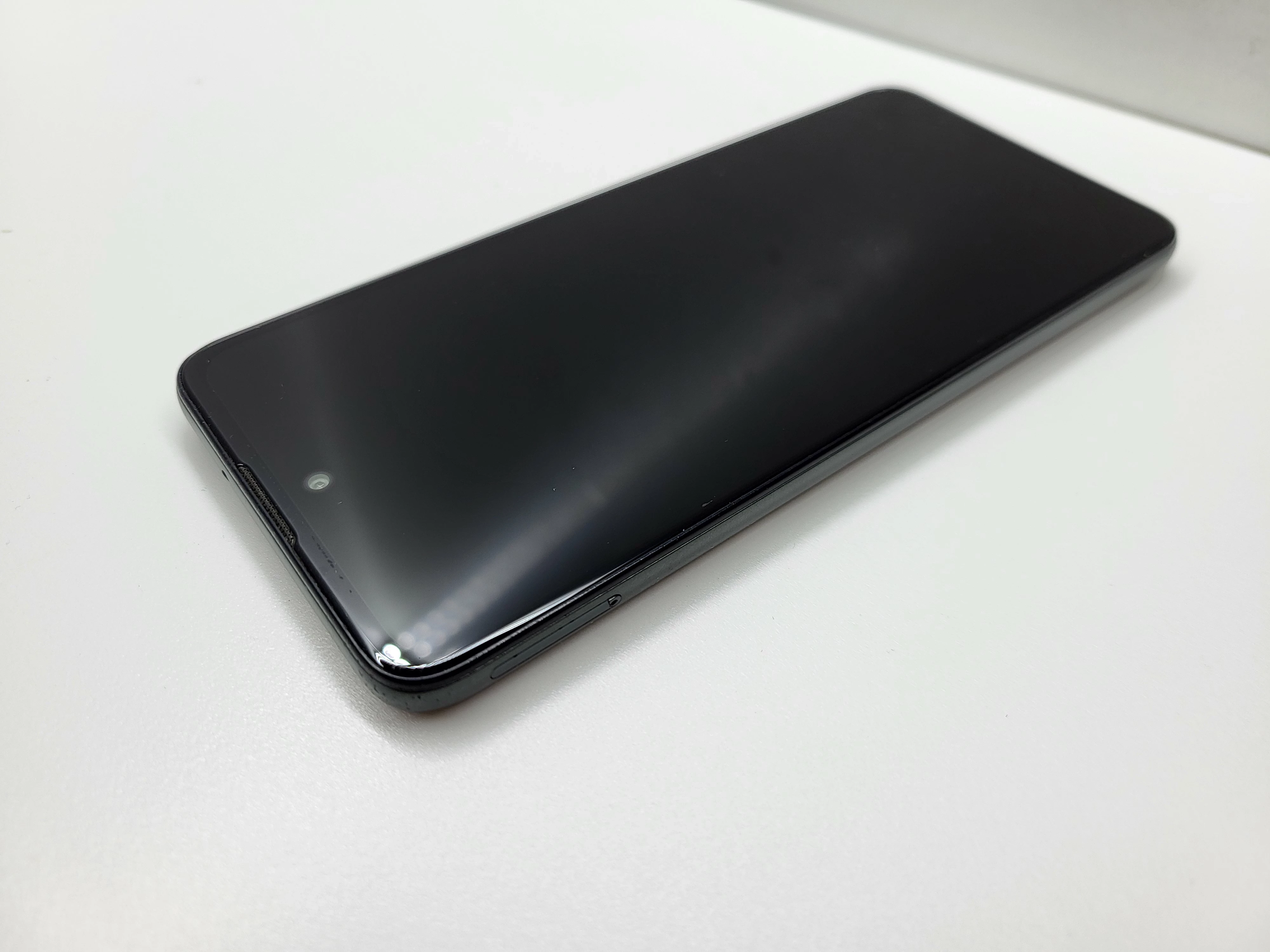 telefon-motorola-moto-e40-pamiec-ram-202865-214121