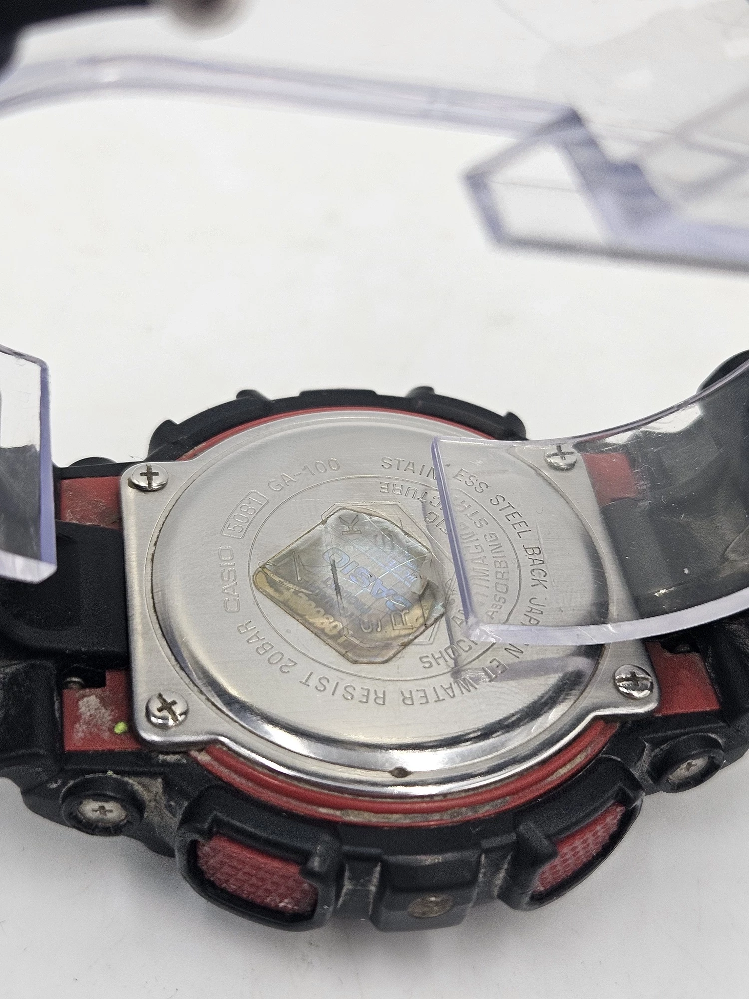 zegarek-casio-g-shock-ga-100-stan-11323-2