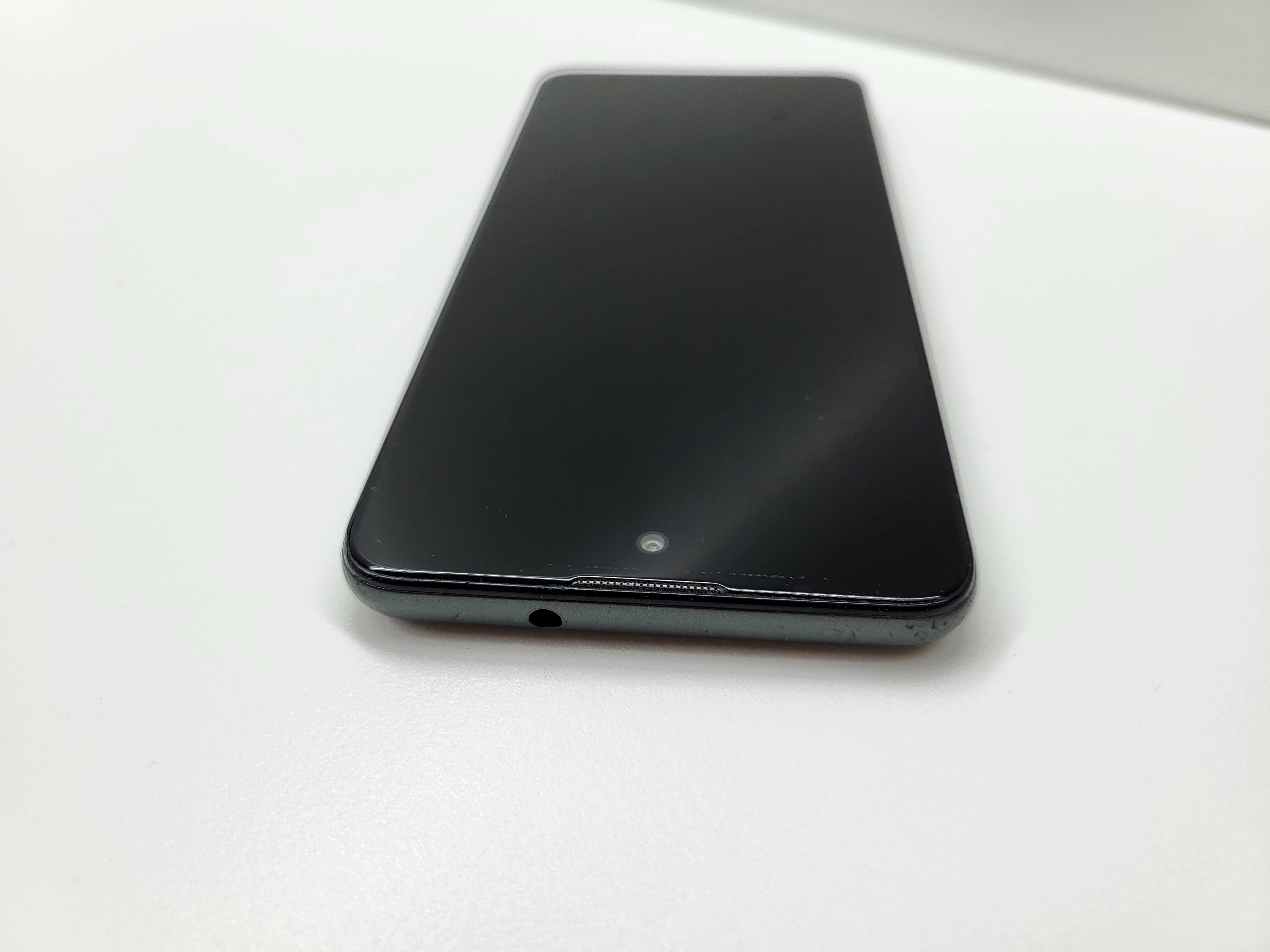 telefon-motorola-moto-e40-przekatna-ekranu-650