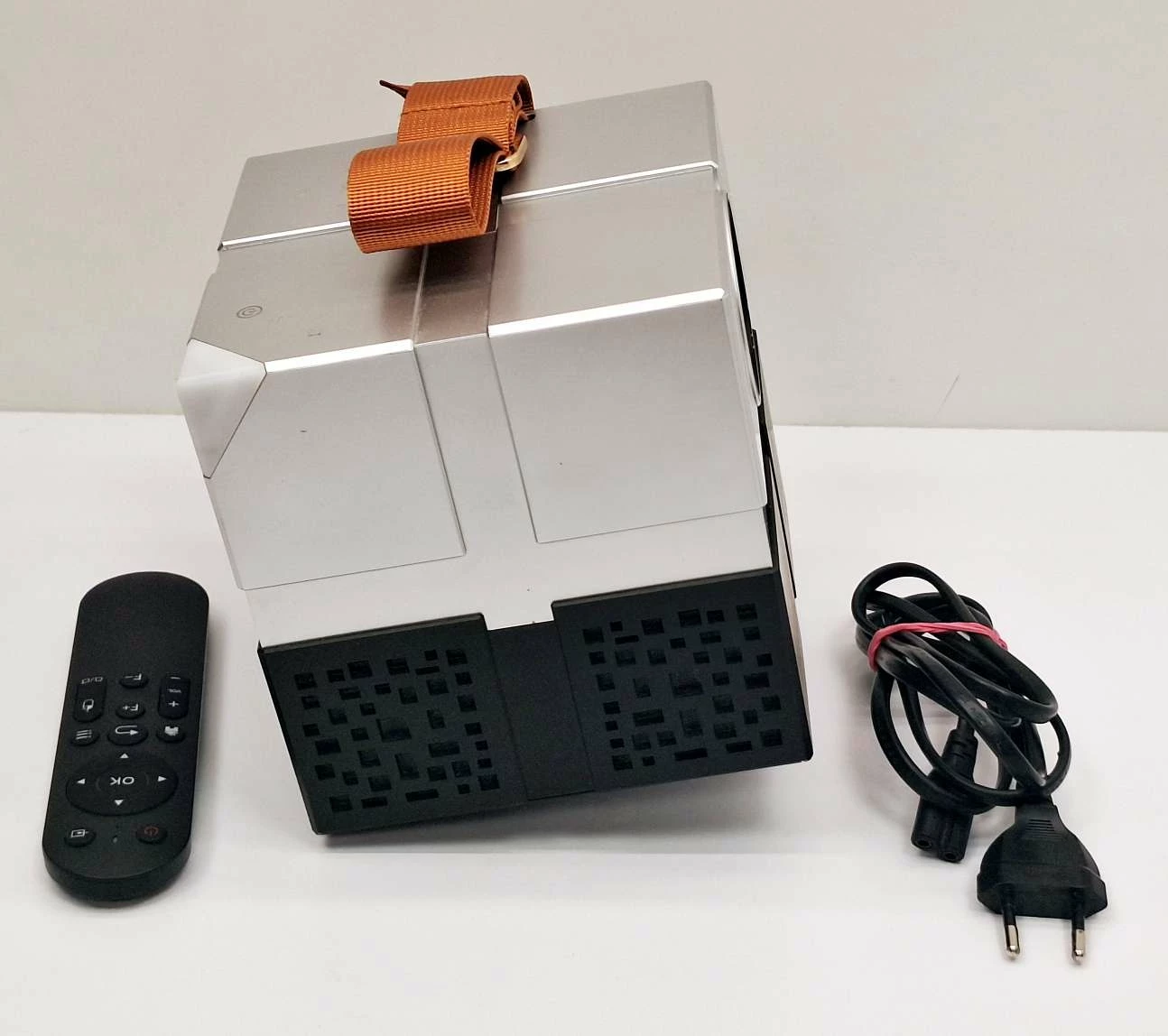 projektor-acer-aopen-l20-led-fire-legend-serie-jasnosc-lampy-ansi-800