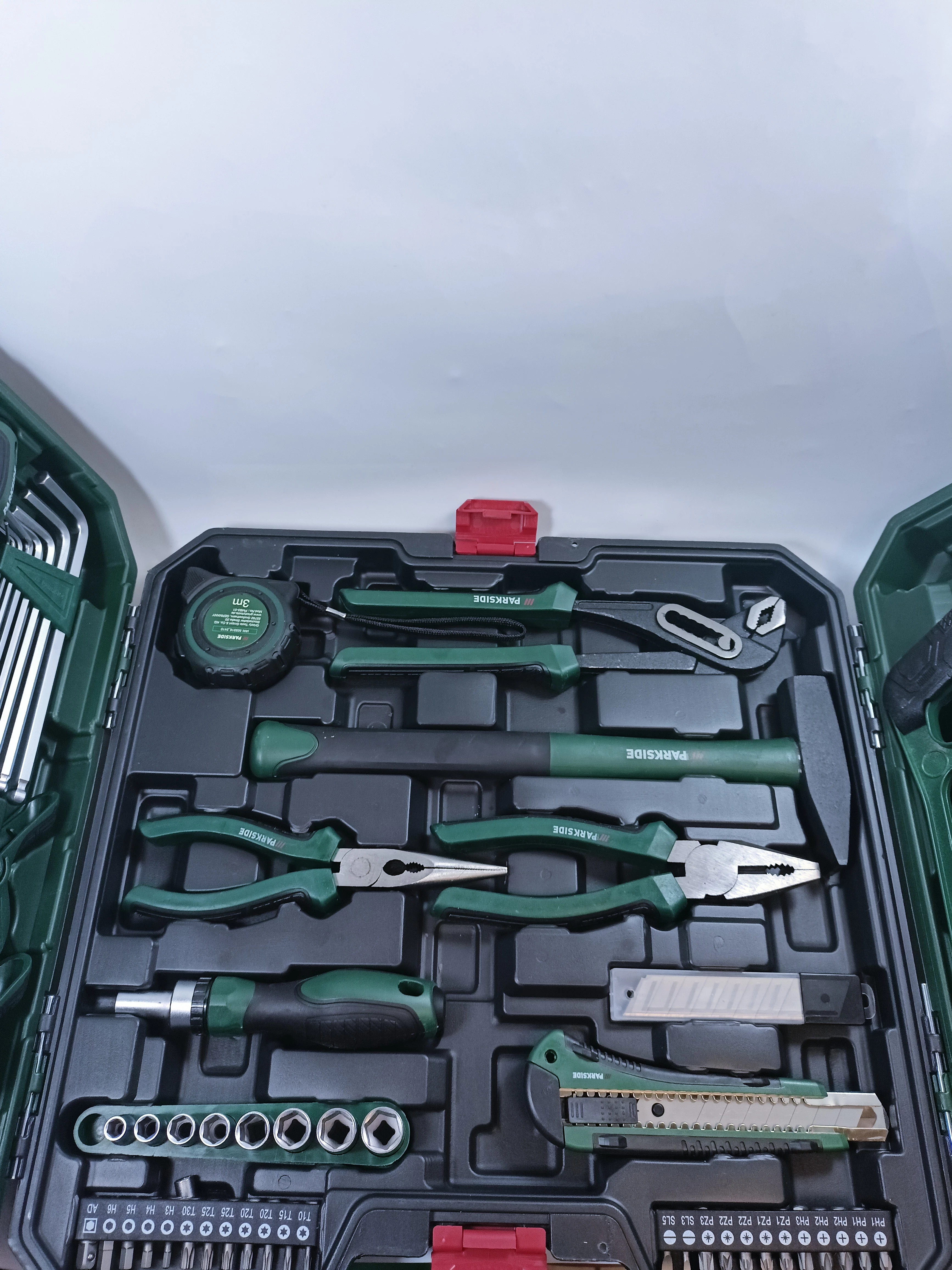 parkside-skrzynka-z-narzedziami-80-elementow-ean-gtin-4052916606261