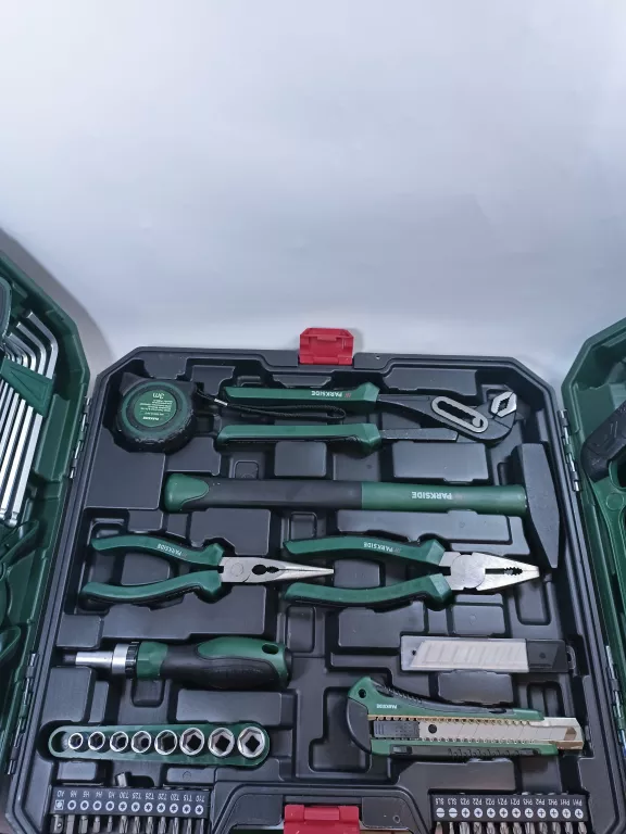 parkside-skrzynka-z-narzedziami-80-elementow-ean-gtin-4052916606261