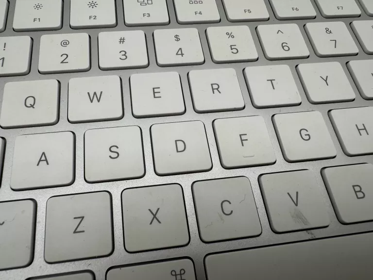 klawiatura-apple-biala-a1644-stan-11323-2