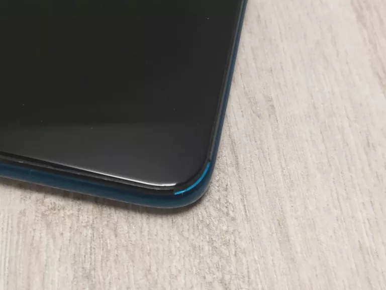 telefon-oppo-a31-464gb-opakowanie-przekatna-ekranu-650