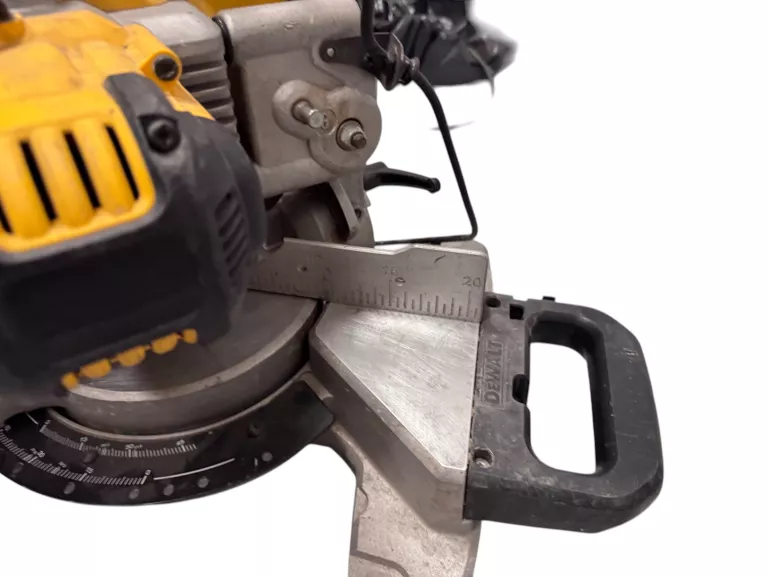ukosnica-dewalt-dws774-srednica-tarczy-21600