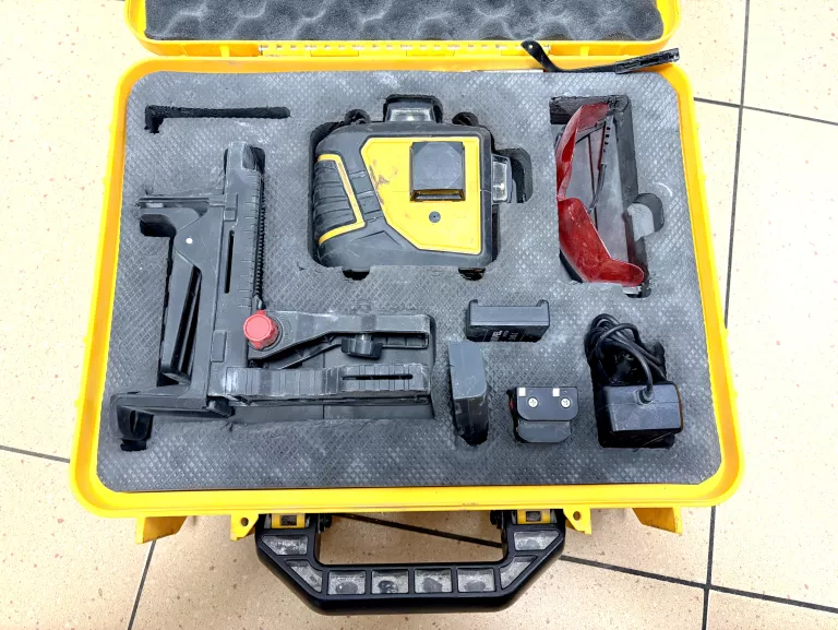 laser-nivel-system-cl3d-chrobrego-44-radom