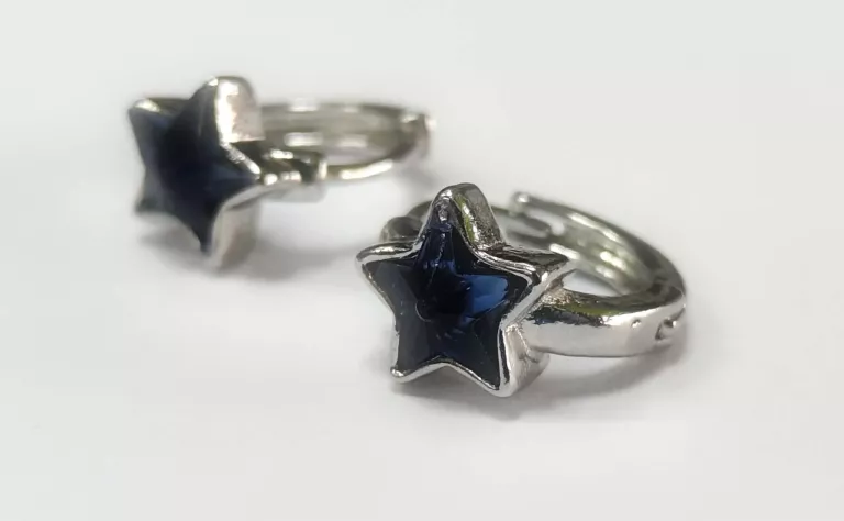 kolczyki-srebrne-925-gwiazdki-z-granatowa-cyrkonia-268-g-stan-11323-2