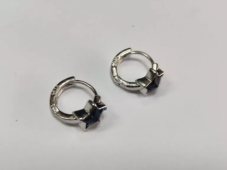 kolczyki-srebrne-925-gwiazdki-z-granatowa-cyrkonia-268-g-rodzaj-zapiecia-2207-3