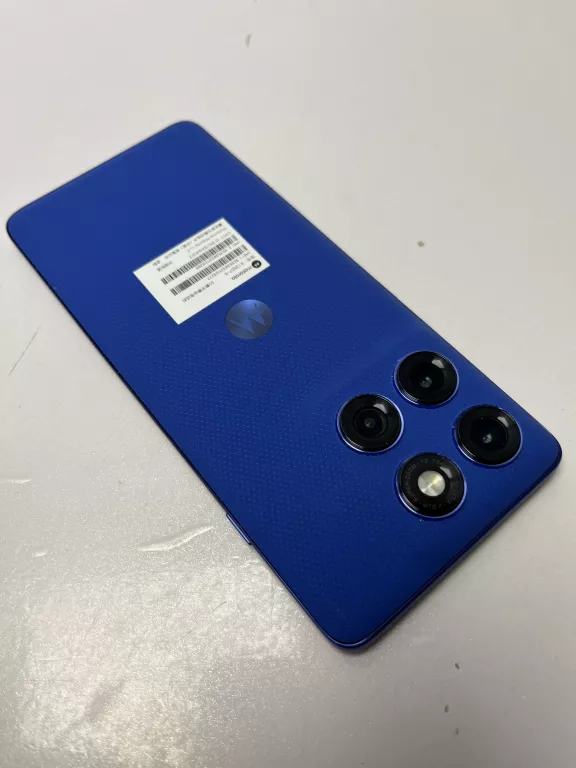 telefon-motorola-edge-60-pro-12256gb-stan-11323-2