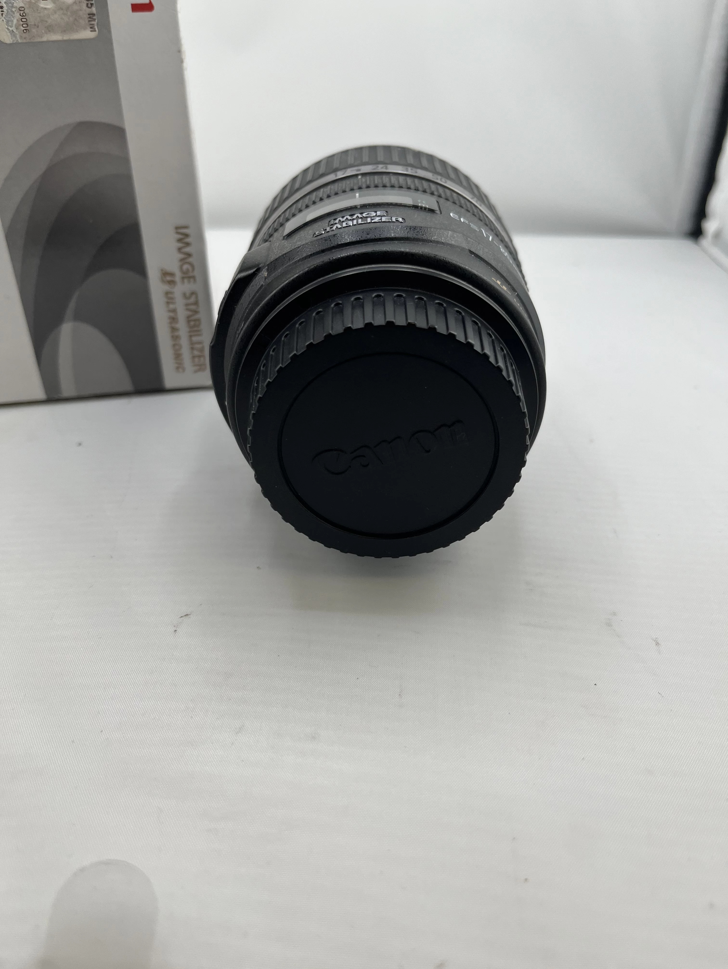 obiektyw-canon-ef-s-17-85mm-f4-56-is-usm-przyslona-207058-229282