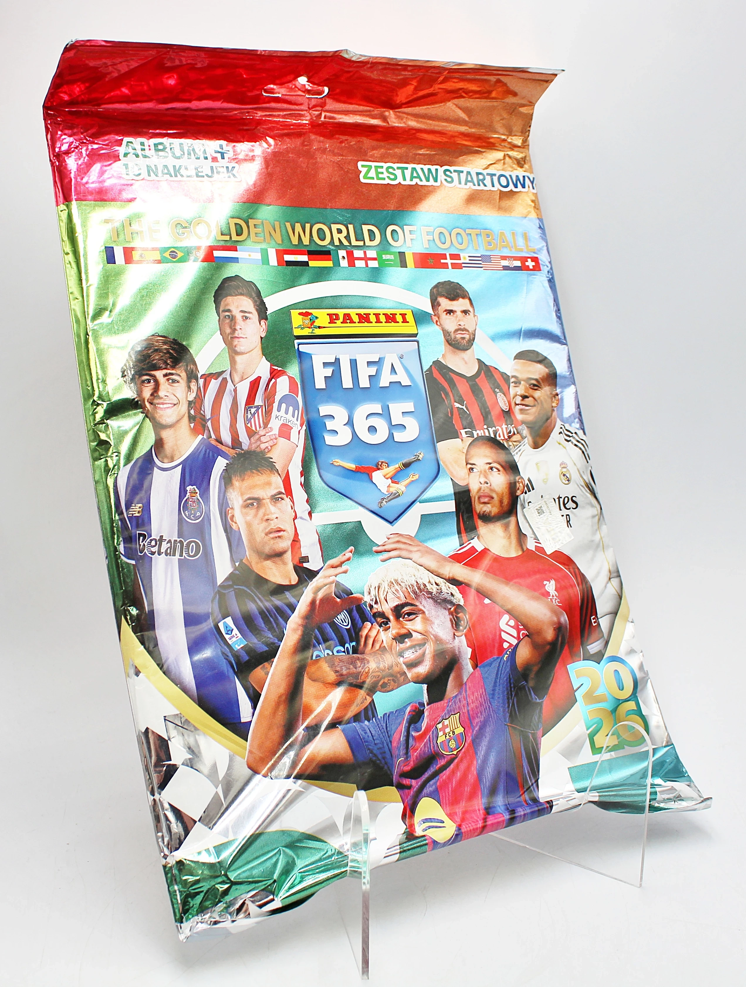 album-10-naklejek-zestaw-startowy-the-golden-world-of-football-fifa365-26-ean-gtin-8051708030655