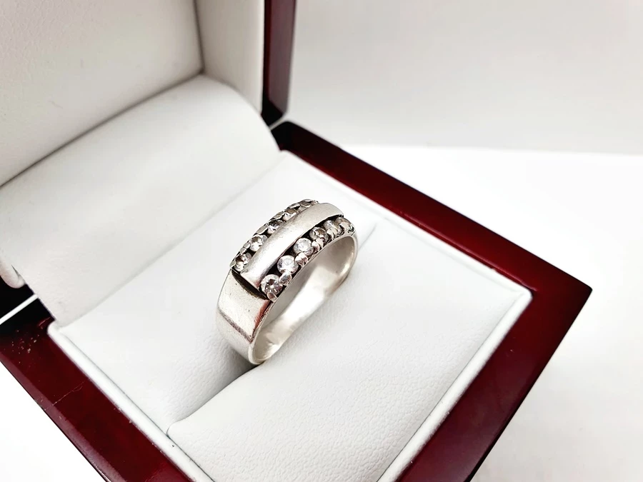 elegancki-cudowny-srebrny-pierscionek-z-cyrkoniami-p925-369-g-r17-strzegomska-200-wroclaw