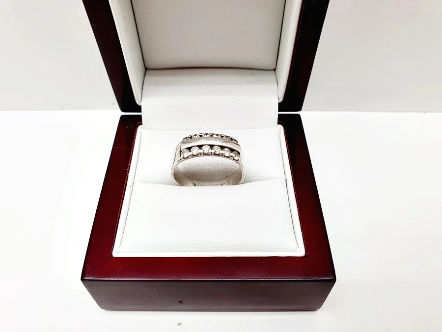 elegancki-cudowny-srebrny-pierscionek-z-cyrkoniami-p925-369-g-r17-stan-11323-2