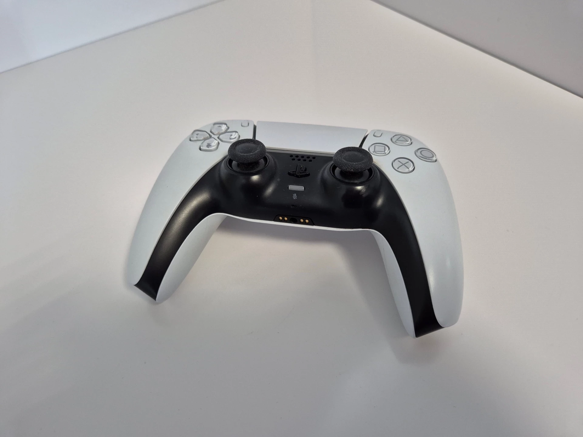 pad-do-ps5-bialy-cfi-zct1w-kontroler-marka-248811-1940277