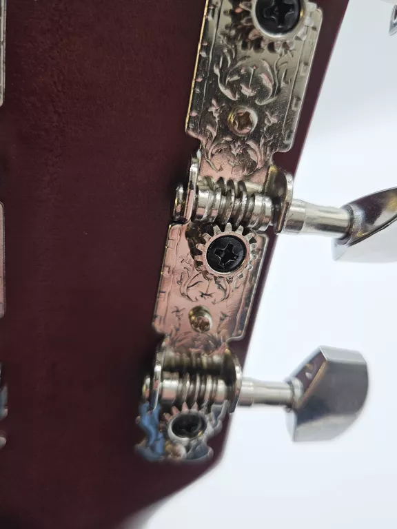 gitara-akustyczna-w-pokrowcu-waga-produktu-z-opakowaniem-jednostkowym-4000